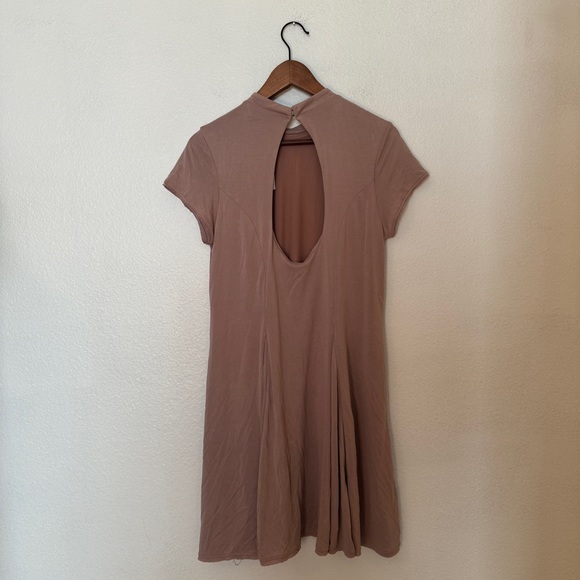 NWT Urban Outfitters Silence + Noise Mockneck Trapeze Dress in Natural Size L - Picture 4 of 4